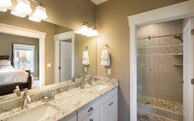 Just Perfect 3 Bedroom Home by Redawning