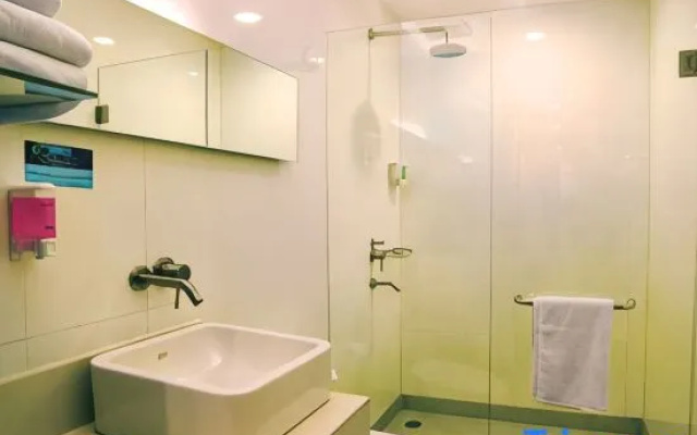 Idoop Hotel by Prasanthi – Bathroom – Mataram