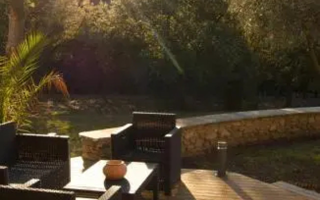 La Colline aux Cigales : Chambres d'hotes