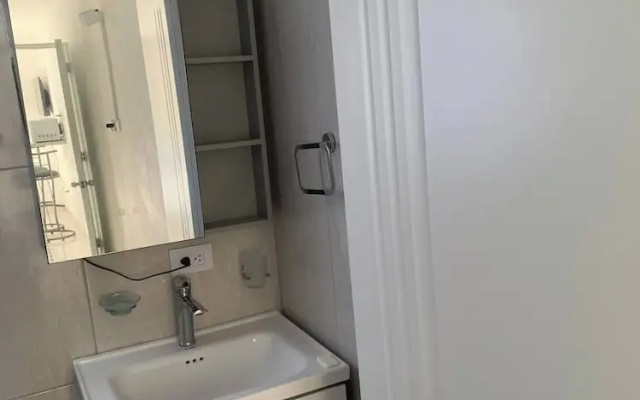 Nouveau Condo Près de Tout Plage Épicerie 203
