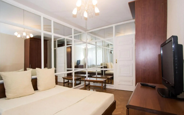 Улучшенные апартаменты «Apartlux Вернадского Superior»