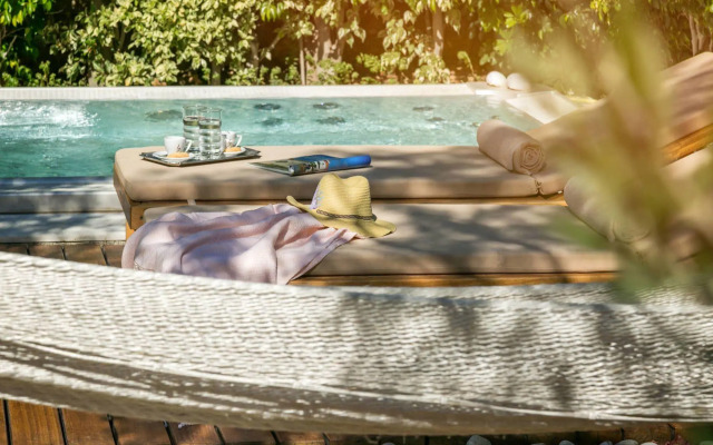 Mare Monte Luxury Suites