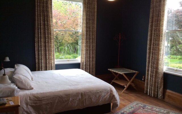 The Old Manse Boutique
