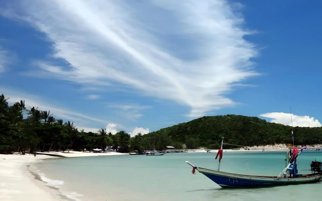 Lipa Bay Resort