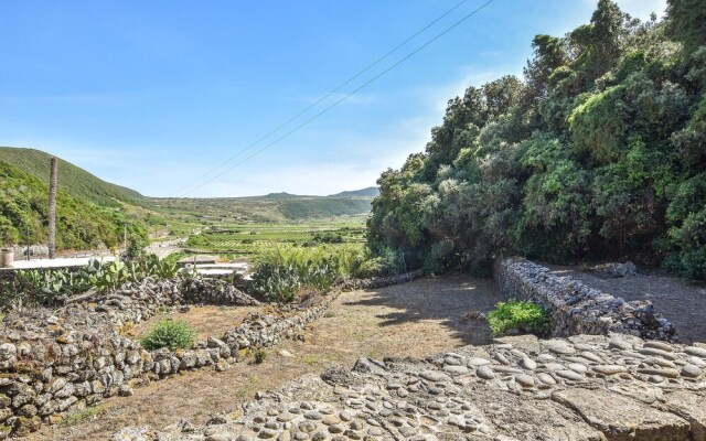 Beautiful Home in Pantelleria With Wifi and 3 Bedrooms