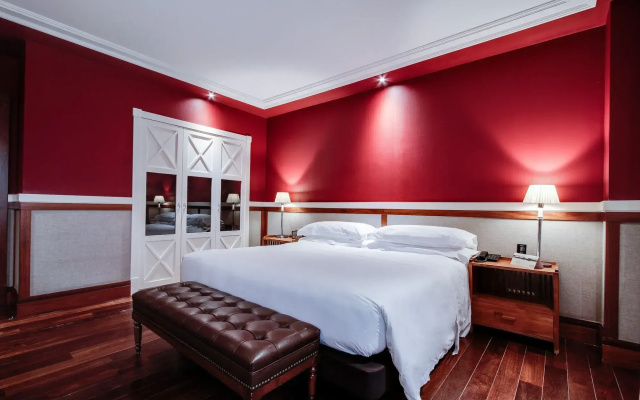 Hotel 1898