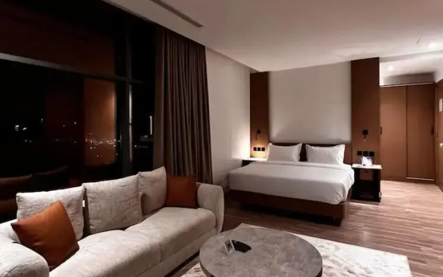 Elegant Hotel