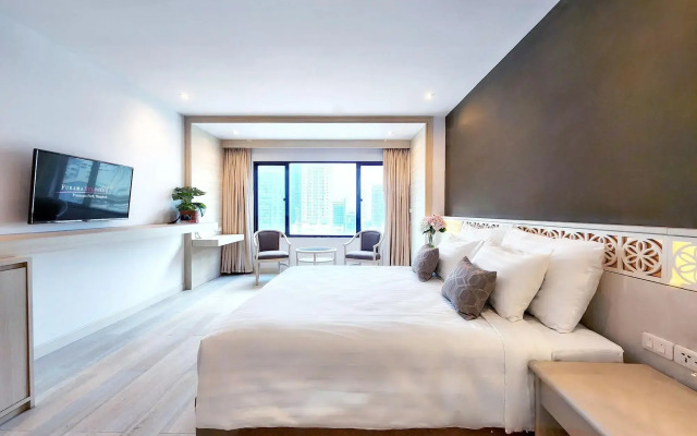 FuramaXclusive Pratunam Park Hotel