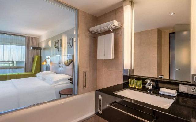 Four Points by Sheraton Munich Arabellapark