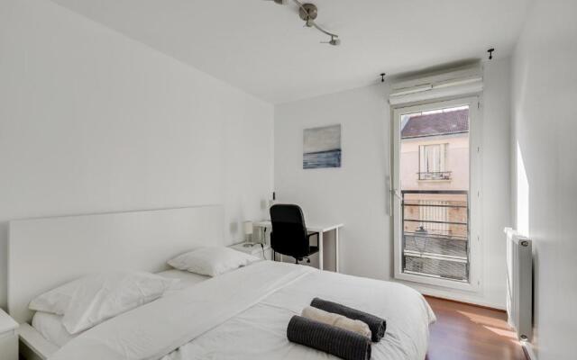 Chic and spacious apart with parking
