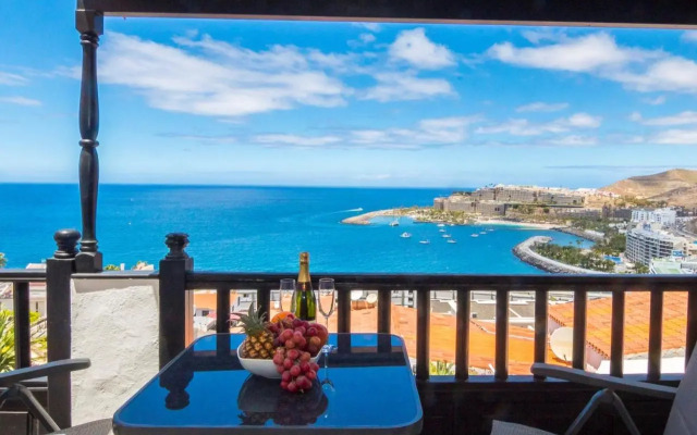 Sunset Dream Bungalow with balcony sea view.