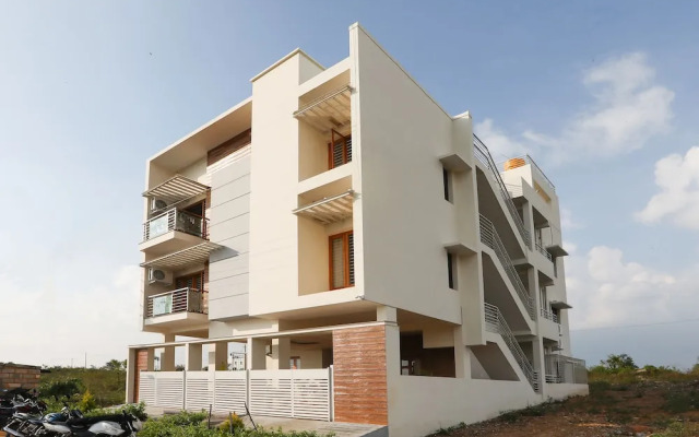 OYO 19479 Cjs Homes