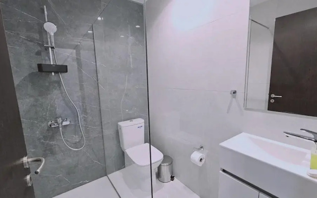 104 NIC - 402 Stay Cosmo City Suite
