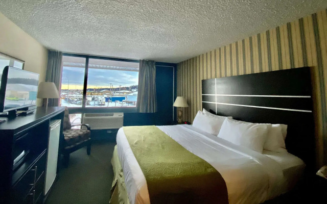 Ramada by Wyndham Whitecourt