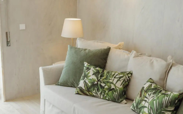 Stylish Apartment With Terrace by Homing