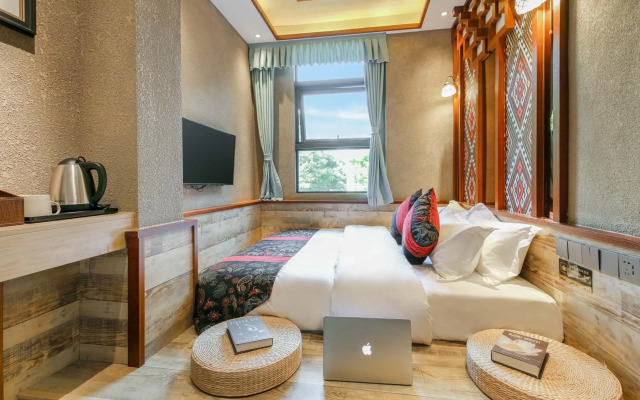 Zou Qu Ye Travel Hotel