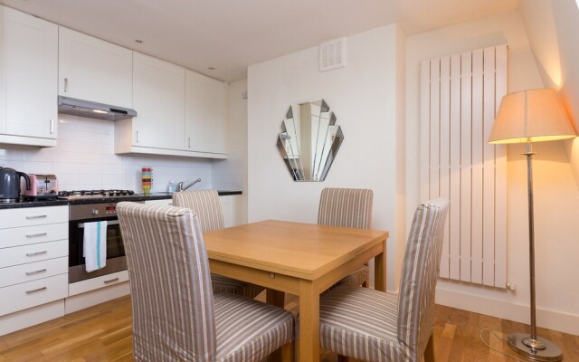 1 Bedroom Apartment in Maida Vale With Terrace