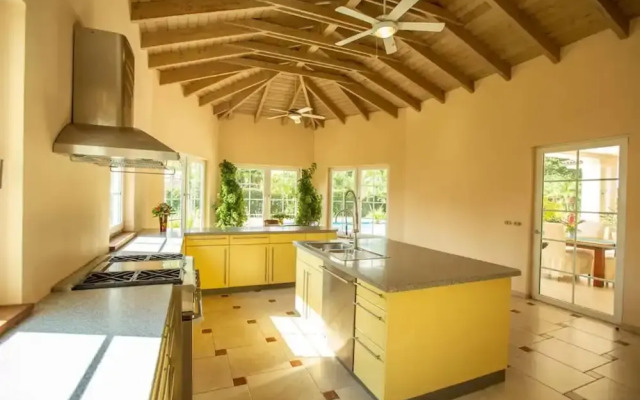 Hideaway Beach Properties by Caribe Stays