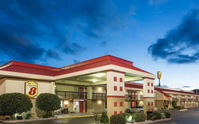 Super 8 By Wyndham Tifton