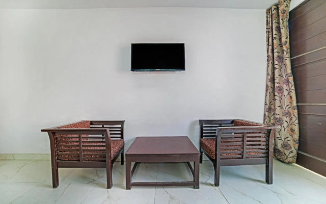 Hotel South Campus Inn by OYO Rooms