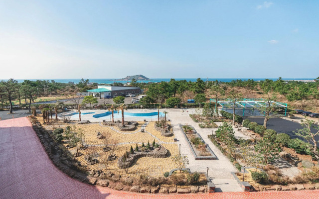 Hallim Resort