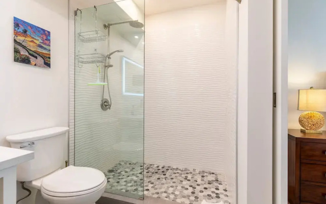 Kuau Plaza Paia Condo with Parking