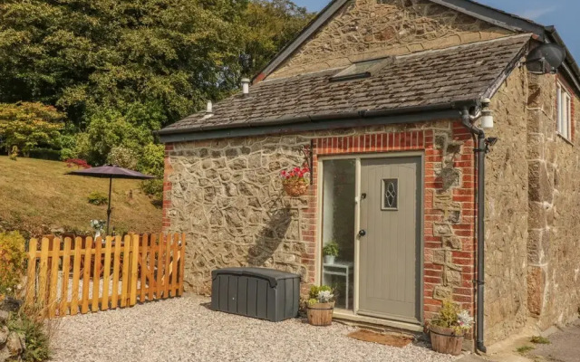 Wingstone Farm Cottage