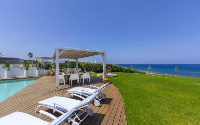 Beachfront Dream Villa