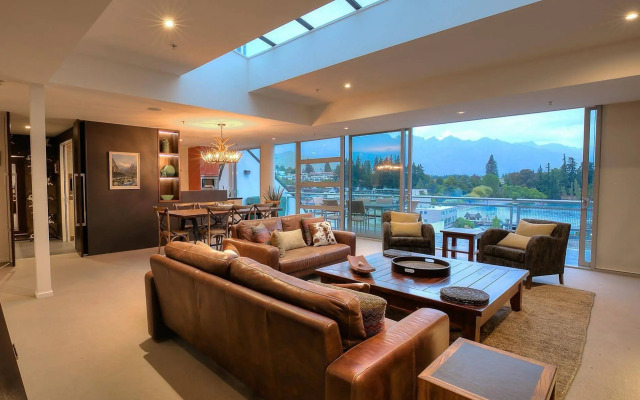 Shotover Penthouse & Spa by Staysouth