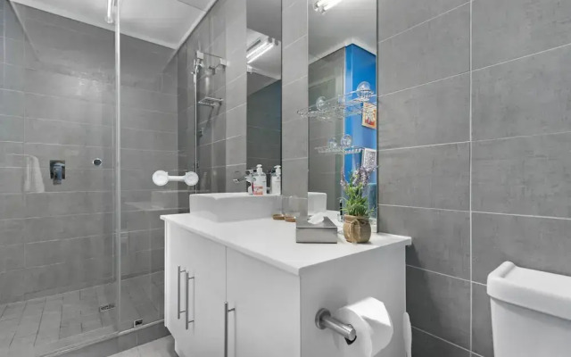 Waters Edge 220