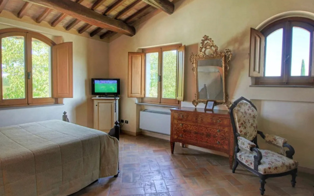 Villa with Private Pool on an Estate near Assisi