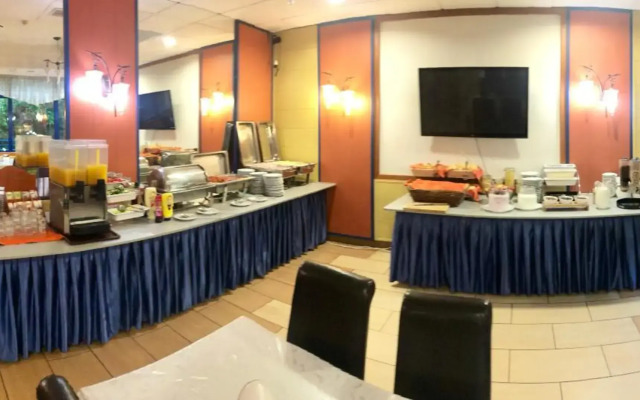 Hotel Veritas