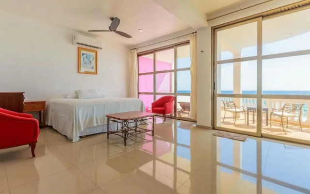 Villa Elena - Entire Property