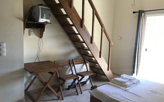 Despina studios and rooms