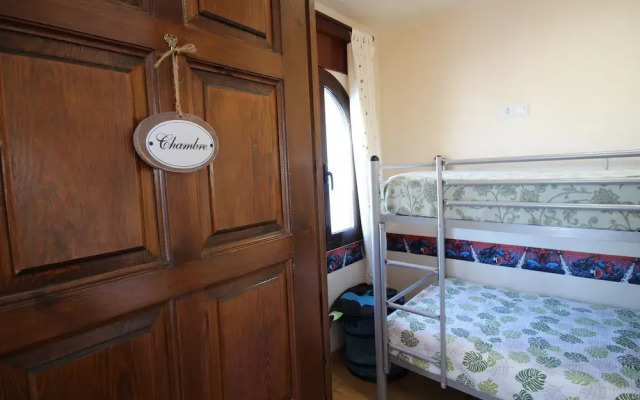 Comely Holiday Home in Empuriabrava With Barbecue