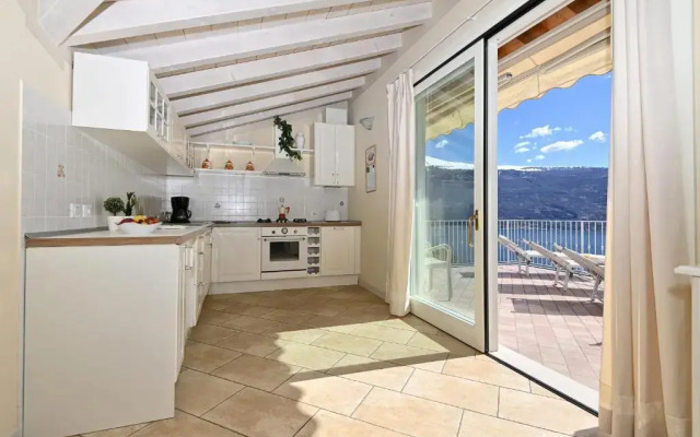 Attico Elais - Rebomaholidays