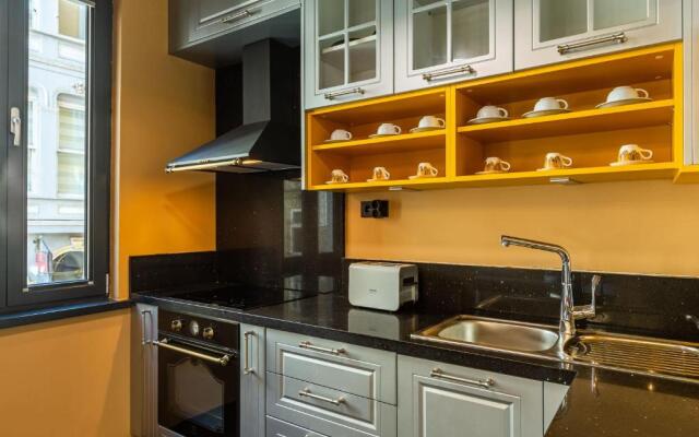 Historical Flat With Turkish Hammam