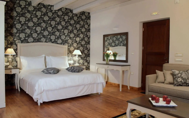Nefeles Mainalon Luxury Residences & Lounge