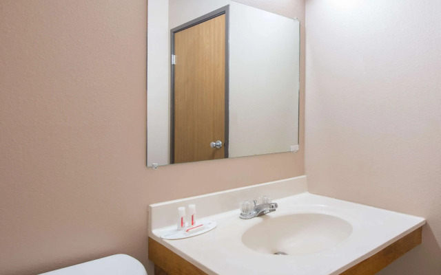 Super 8 by Wyndham Abilene KS