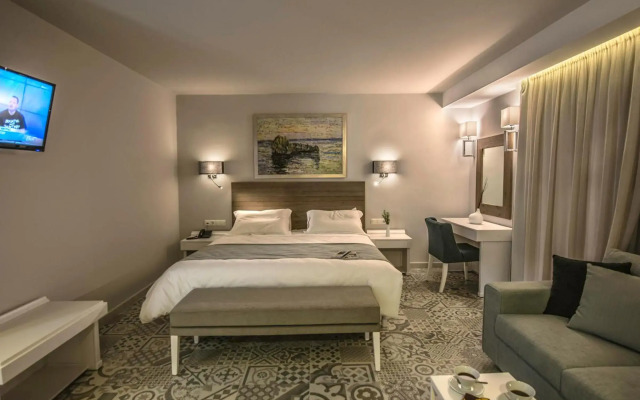 Swell Boutique Hotel