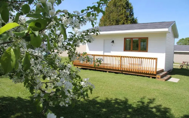 Coach House Inn Resort