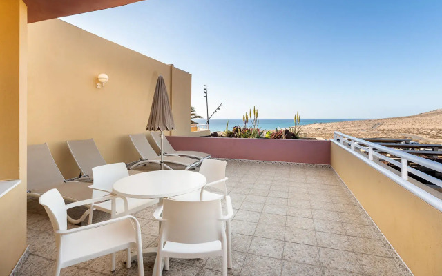 Esmeralda Maris by Livvo Hotel