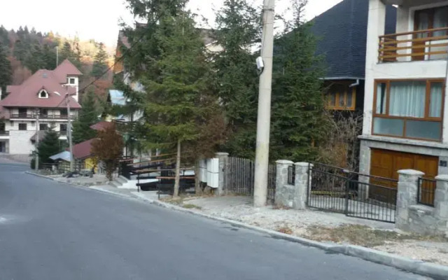Apartamente Private