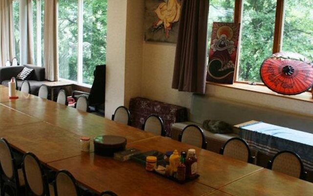 Tenjin Lodge