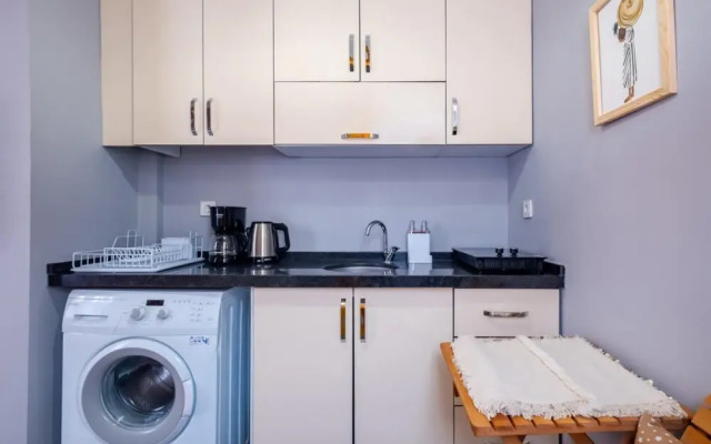 Spectacular Flat Near Bagdat Street in Kadikoy