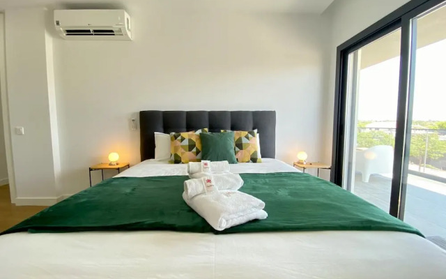 Tavira Grand Balcony With Pool by Homing