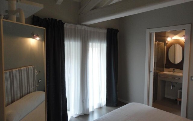 Corte Merighi Charming Rooms & Breakfast