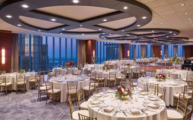 The Marquette Hotel, Curio Collection by Hilton