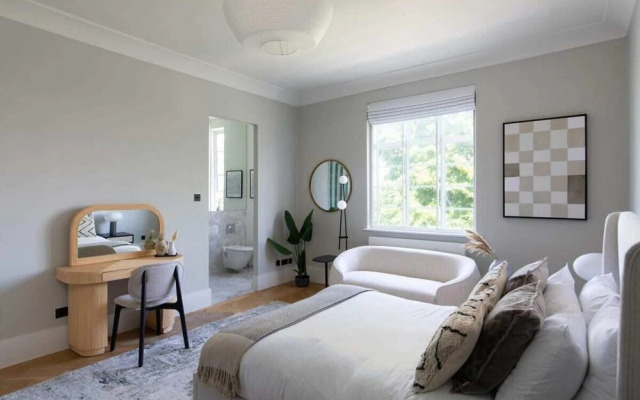 The Primrose Hill Hideaway - Modish 1bdr Flat