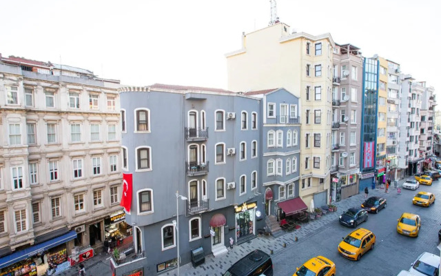 Alemeyn The Taksim Leons Hotel Cafe & Spa